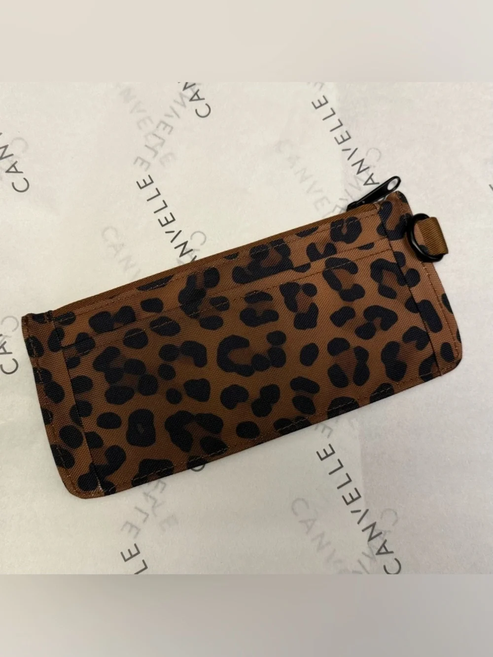 BNWT Canvelle Large Crescent Bag + Slim Wallet in Leopard 🐆 Offers Encouraged 🙌 - Picture 15 of 16